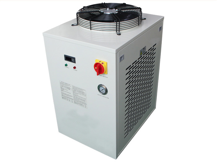 UV LED固化光源設備的三大配置照射頭、水冷機、電源驅動